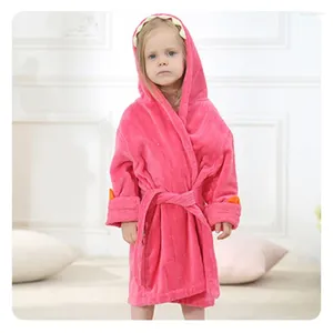 Battaniye çocuk bornoz kapüşonlu ejderha tasarım pamuk kalın kumaş bebek yüzme elbiseleri moda 1-6 yıl duş kaputu
