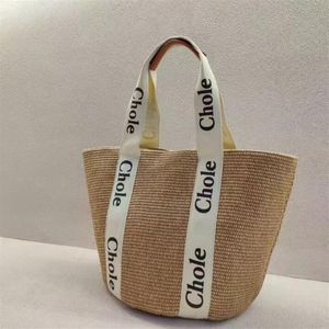 Hot Sell Holiday Style Straw Woven Bag 2024 Ny sommar Hög kapacitet Leisure Woven Portable Bag For Women Beach Handbag Shoulder Bag 255k