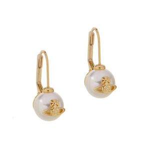 Satellitörhängen Designer Kvinnor Toppkvalitet med Box Western Empress Charm Western Punk Style Unisex Single Pearl Earrings