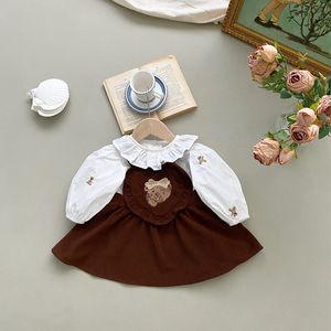 Baby Cute Bear Embroidery Clothes Set Toddler Kids Falbala Lapel Shirt Love Heart Suspender kjol 2st 2024 Spring Children Cartoon Outfits Z6840