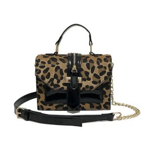 Leopard Crossbody Bags For Women with Zipper Decoration Ladies Handbags Purse Patent leather Small Shoulder Bag230b