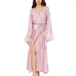 Kadınların Sirav Tasarımcısı Devekuşu Saç Bel Yukarı Maxi Sabah Elbise Pijamaları Kadın Dantel Seksi Nightgown Vintage 2Colors V-Neck Nightrobe