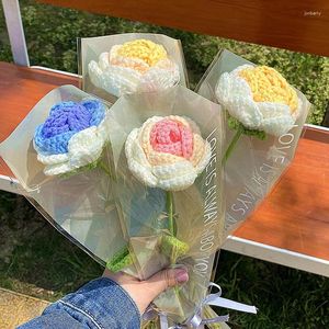 Decorative Flowers Woven Rose Flower Bouquet Hand Knitted Yarn Crochet Wedding Party Fake Ornaments Home Room Table Decoration