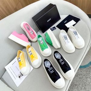 Dhgate kanal kex platt plattform sko för kvinnor man sneaker gul canvas skor designer glid loafer lyx toffel inomhus utomhus mode dubbel casual sko