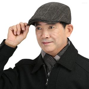 Berets Sboy Cap Casual Cotton Elderly Middle-Aged Woolen Cloth Beret Dad Visor Men Hat