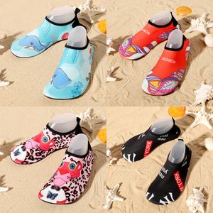 2024 New Water Beach Schuhe Mädchen Schwimmschuhe Schnelltrocknen Aqua-Schuhe Jungen Weicher Boden im Innenschuh Slipper Schnorcheln Schwimmsocken Schnorcheln