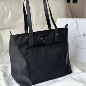 Luxury Designer Bag Mini Nylon Canvas Shoulder Bag Cool High Capacity City Bag Women Handväska Black Tote Bags Crossbody Fashion Purse Jocobs Handväskor Kopplingsväska