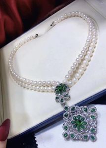 Collane con ciondolo Geometria Zircone verde Esagerato Doppio strato Sezione corta Collana di perle d'acqua dolce Gioielli eleganti femminili