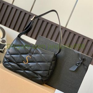 Mulheres de couro genuíno LE 57 Bolsas de ombro de ombro hobo pacote de peito Lady Crossbody Bolsa Bolsas de Bolsas de Bolsa Presbitoópico M3397