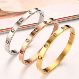 Partihandel 2022 Glossy Love Screw Armband smycken Lyxig designer Brand Friendship Crystal Bangle Armband för kvinnors tjejgåvor