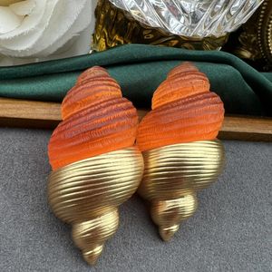 Brincos 2023 Nwe Vintage Poster Vintage Brincos Do Old Real Gold Plating Candy Glass Conch Ear Clip