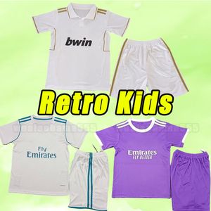 Kinder Retro Real Madrids Fußballtrikots Fußballtrikots GUTI Ramos SEEDORF CARLOS RONALDO ZIDANE Beckham RAUL Finale KAKA 11 12 16 17 2011 2012 2016 Kind