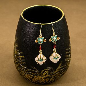 Earring Designer leaf earrings for women classic small fragrant wind earrings new earrings 18k gold light luxury flash mens earrings Wholesale Earrings