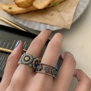 Cluster Rings Fashion 925 Sterling Silver Daisy Flower For Women Vintage Handmade Creative Hollow Geometric Punk Party Retro Jewelry