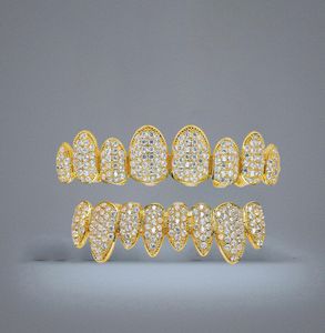 Biżuteria hip -hop Hipsters Diamond Dientes Grillz zęby lodowe CZ usta zęby grillz czapki górne dolne grill Zestaw mężczyźni kobiety nieregularne3799072