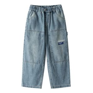 Jeans a gamba dritta da bambino Pantaloni cargo larghi alla moda autunnale per bambini Pantaloni a gamba larga per bambini grandi con fondo a molla 240118