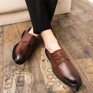 Sapatos de vestido Derbies 38-44 Criança Formal Homem Vermelho Sapatilhas Deslizamento Calçado Esportivo Shuse Zapatiilas Moda-Homem Top Conforto