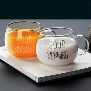 Tumblers Letter Tryckt Transparent Creative Glass Coffee Cups Tea Drycker efterrätt Frukost Milk Cup Glass Mugs Handle Drinkware Gifts