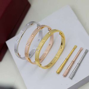 Womens Jewelry Designer Bangles for Women Sier Plated V-gold Non Tarnish Bracelet with Screwdriver 6mm Wide 4 CZ Diamond Mens Bracelet Fine Gift for Girl with