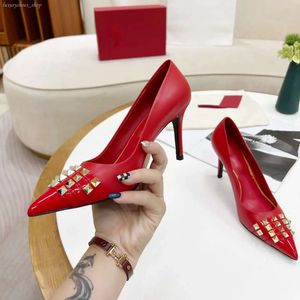 Rivetto Décolleté alcova Scarpe eleganti Sandali con tacco stilletto Ballerine Suola in cuoio Punta a punta Matrimonio di lusso da donna Calzature da fabbrica da sera Taglia 35-41