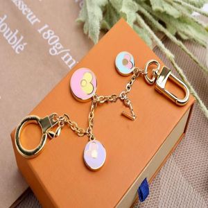 Luxurys Designer KeyChain Classic Brand Key Buckle Flower Letter Key Chain Bag Ring Handgjorda nyckelringar Högkvalitativa män Kvinnor Bags215F