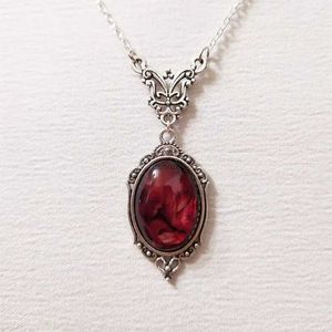 Pendant Necklaces Gothic Blood Red Quartz Charm Necklace Oval Pendant Necklace For Women Halloween Vampire Embossed Witch Jewelry Vintage Chokers