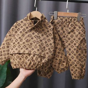 Clothing Sets Children 4 Baby Boy Clothes 5 Years Toddler Boutique Outfits Fashion Print Splicing Coats and Pants Kids Bebes Jogging Suits Tracksuits Designer 56
