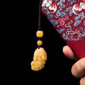 Smycken äkta myanmar jadeite lycklig pixiu jade nyckelchain mobiltelefon hänge bil dekoration tillbehör bil nyckel fengshui accessorie