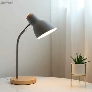 Lampy biurkowe Nowoczesne minimalistyczne lekkie lekkie Badanie makaronowe nordyckie lampa stołowa drewniane pisanie