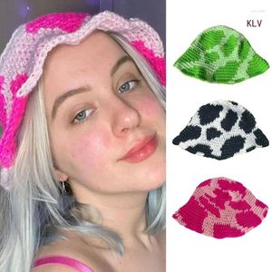 Berets Elegant Bucket Hat Colorful Cow Pattern Crochet Holiday Decors Vacation Western Cloch For Schoolgirls