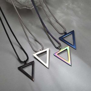 Collana triangolare di vendita calda, pendente geometrico da uomo in acciaio inossidabile, accessori di gioielli personalizzati in stile cool