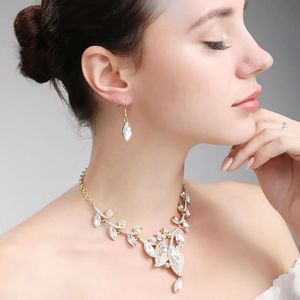 Set di gioielli da sposa, set di orecchini, collana in due pezzi di cristallo scintillante blu reale