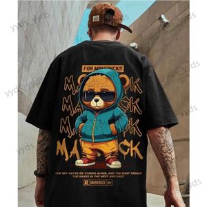 남자 티셔츠 M-8XL 2024 새로운 만화 주머니 곰 인쇄 둥근 목 짧은 슬리브 티셔츠 남성과 여성 커플 대형 5 쿼터 슬리브 T240124