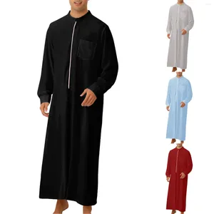 Etniska kläder 2024 Casual Pocket Long Shirt Muslim Fashion Arabic Islamic Men Saudi Jubba Man Kaftan Thobe Caftan Homme Abayas Robe