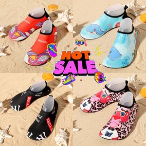 Spiaggia Nuoto Acqua Uomo Scarpe Donna Sport Calzini a piedi nudi Donna Uomo Sneaker Yoga Fiess Danza Nuoto Surf Immersione Snorkeling Scarpe 36-45 GAI 14 s s