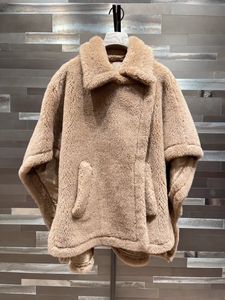 Cappotto da donna in pelliccia di pecora taglia unica gratuita, mantello in pelo di pecora reale, cappotto caldo invernale corto e sciolto di design 10550