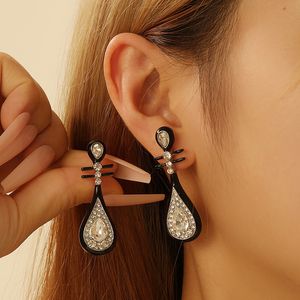 2024 Designerörhängen för kvinnor Luxury Studörhängen Ny stil Imitation Jade Gold Silver Plated Earrings Party Wedding Jewelry Fashion Anniversary Presents