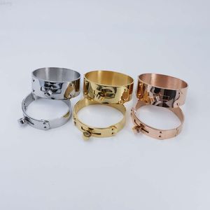 European and American Fashion h Buckle Pig Nose Stainless Steel Bracelet Women Versatile Plain for Men and Women Couple Bracelet
