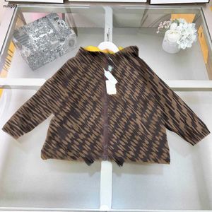 Marka Kids Ceket Çift Taraflı Kullanım Erkek Kızlar Ceket Boyutu 110-160 Kapşonlu Bebek Giysileri Tasarımcısı Uzun Kollu Çocuk Dış Giyim Jan20
