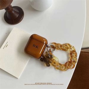 Mobiltelefonfodral DIY Letter Anpassa hörlurfodral för AirPods 3 Pro Söt bärnstensbjörn Arcylic Armband Clear hörlurar mjukt för AirPods 1 2 Pro