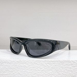 Designer-Jahr-Sonnenbrille aus Polycarbonat, quadratisch, 0157, hochwertige Damen- und Herren-Sonnenbrille, coole und vielseitige Passform, Anti-Strahlungs-Sonnenbrille