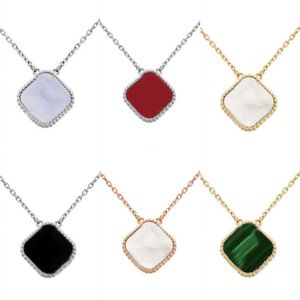 Flowers pendant necklaces designer luxury necklaces four leaf clover diamond necklace simple plated gold silver rose gold chain daily life zb114