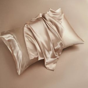 100% naturlig mullbärsilkkudde Dekorativ lyx 6A Kastkuddtäcke Bekväma Solid Pure Bedding Silk Cushion Falls 240123