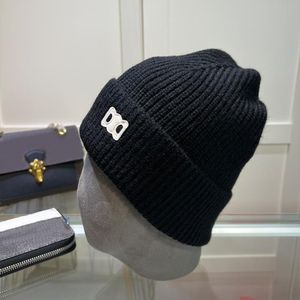 Winter Desinger Beanie Luxury Knitted Hat Cold Cap Warm Wool Skull Caps for Man Woman