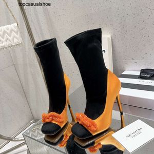 Aquazzura aura на каблуках на каблуках лодыжки атласная атласная шелковая сапоги овчина замше