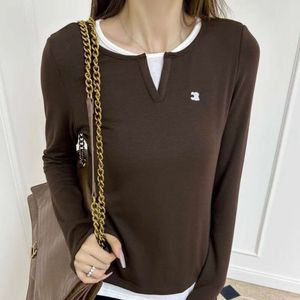 Suéter de designer de capuz feminino moda de moda falsa de duas peças de algodão puro bordado de bordado camisa de fundo do pescoço redonda de manga comprida camisa de manga longa