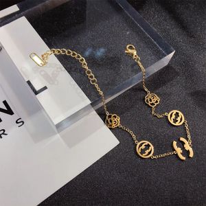 Fashion Letter Chain Bracelet Designer Camellia Bracelets Luxury Couple Gold Plated Bracelet Design Gift Accessories For Women Wedding Party Jewelry Premium