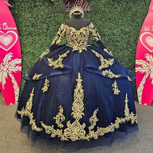 Marineblaue Quinceanera-Kleider, Ballkleid für 16-jährige Mädchen, mit Perlen verziert, Goldapplikationen, Spitze mit Schleppe, Prinzessinnenkleid für 15 Jahre