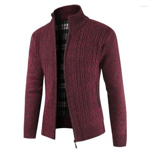 MONS SWEATERS 2024 Cardigã de suéter de moda quente e espessa para homens Slim Fit Jumpers Knitred Winter Koreany Casual Mens Roupos