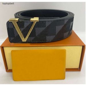 Men Designers Belts Classic fashion casual letter smooth buckle womens mens leather belt width 3.8cm 10A